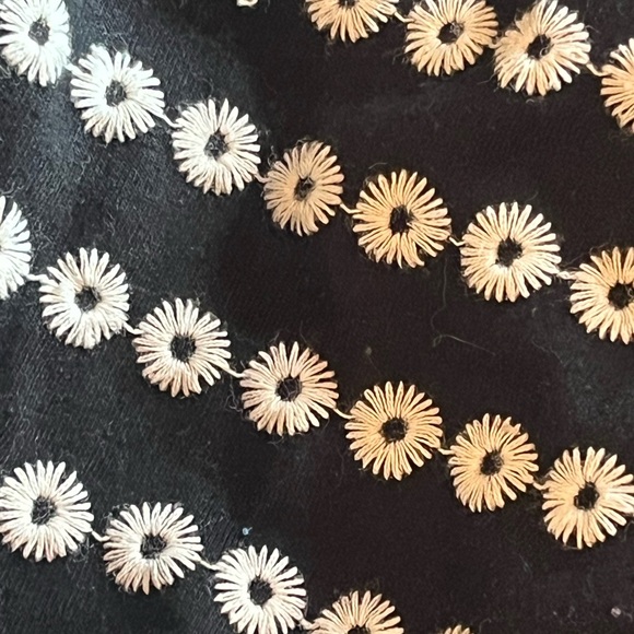 Ann Taylor Black and White Patterned Blouse - Picture 5 of 5